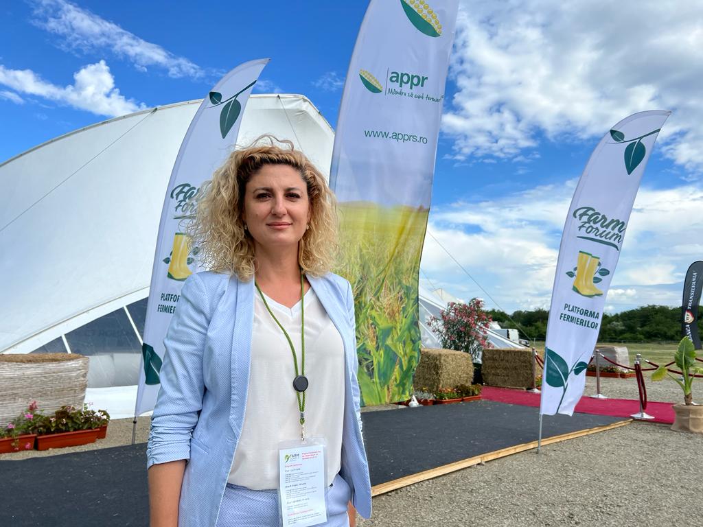 Alina Cretu Farm Conect 2023 "FarmConect România creşte, avem multe elemente de noutate!" - Alina Creţu, Director Executiv FAPPR