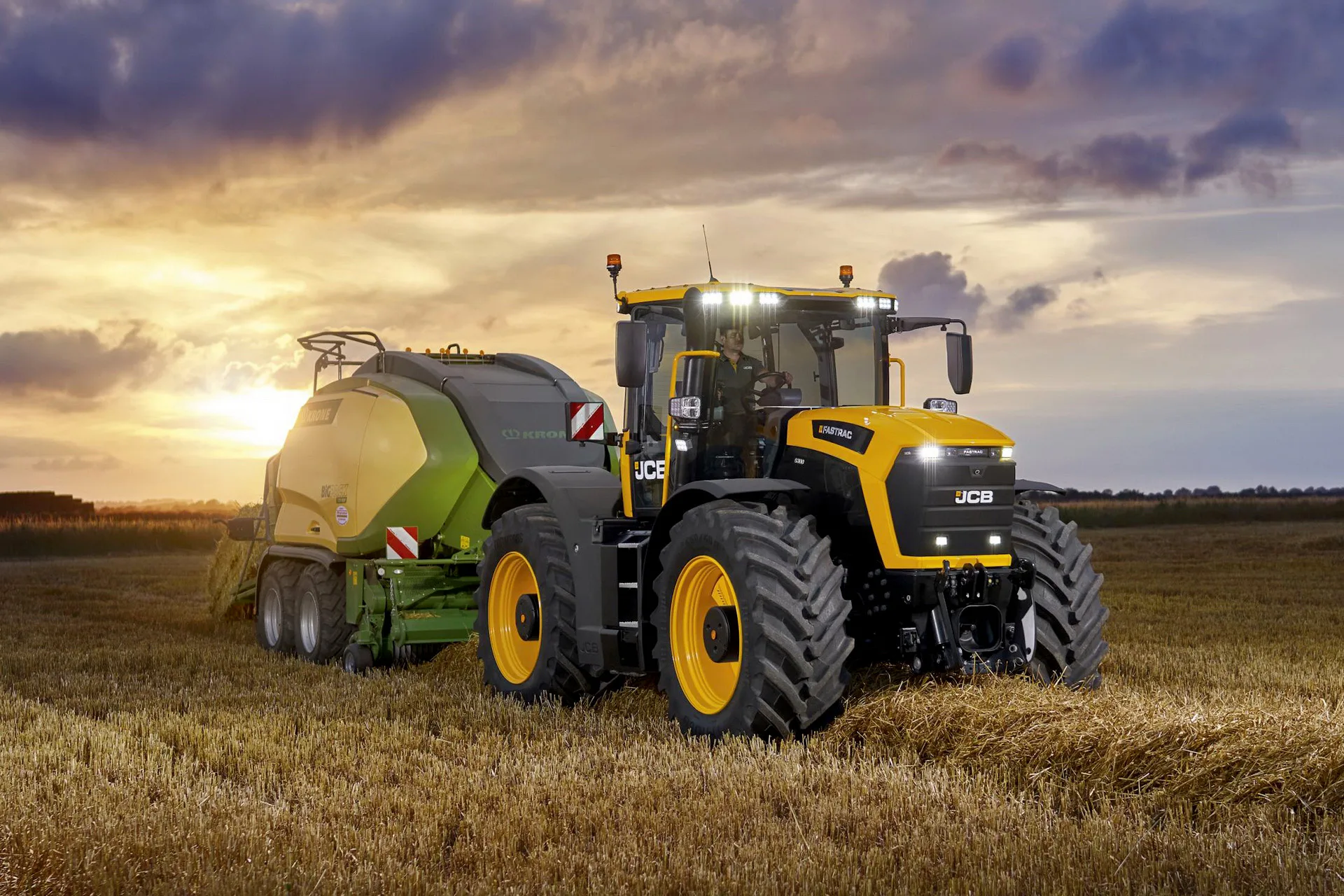 JCB Fastrac 6000: între agilitatea lui 4000 şi forţa lui 8000
