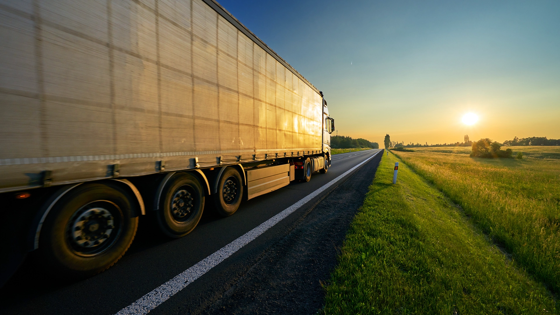 TollRo adaugă un nou cost pentru agricultură și industrie. România produce prea puțin, importă prea mult și taxează tot mai mult!